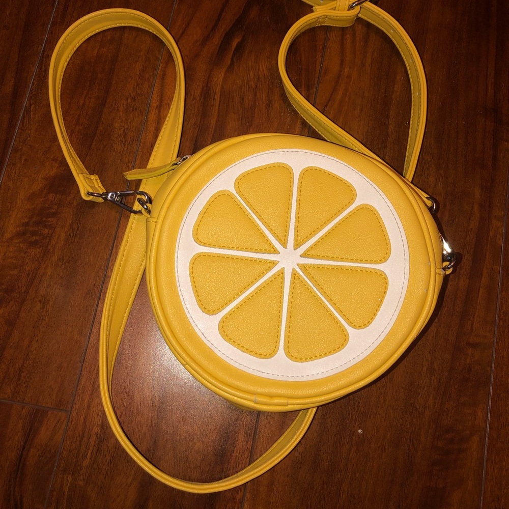 Lemon Side Purse